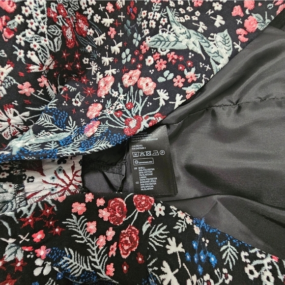H&M Floral Embroidery Sleeveless Dress - Picture 15 of 16